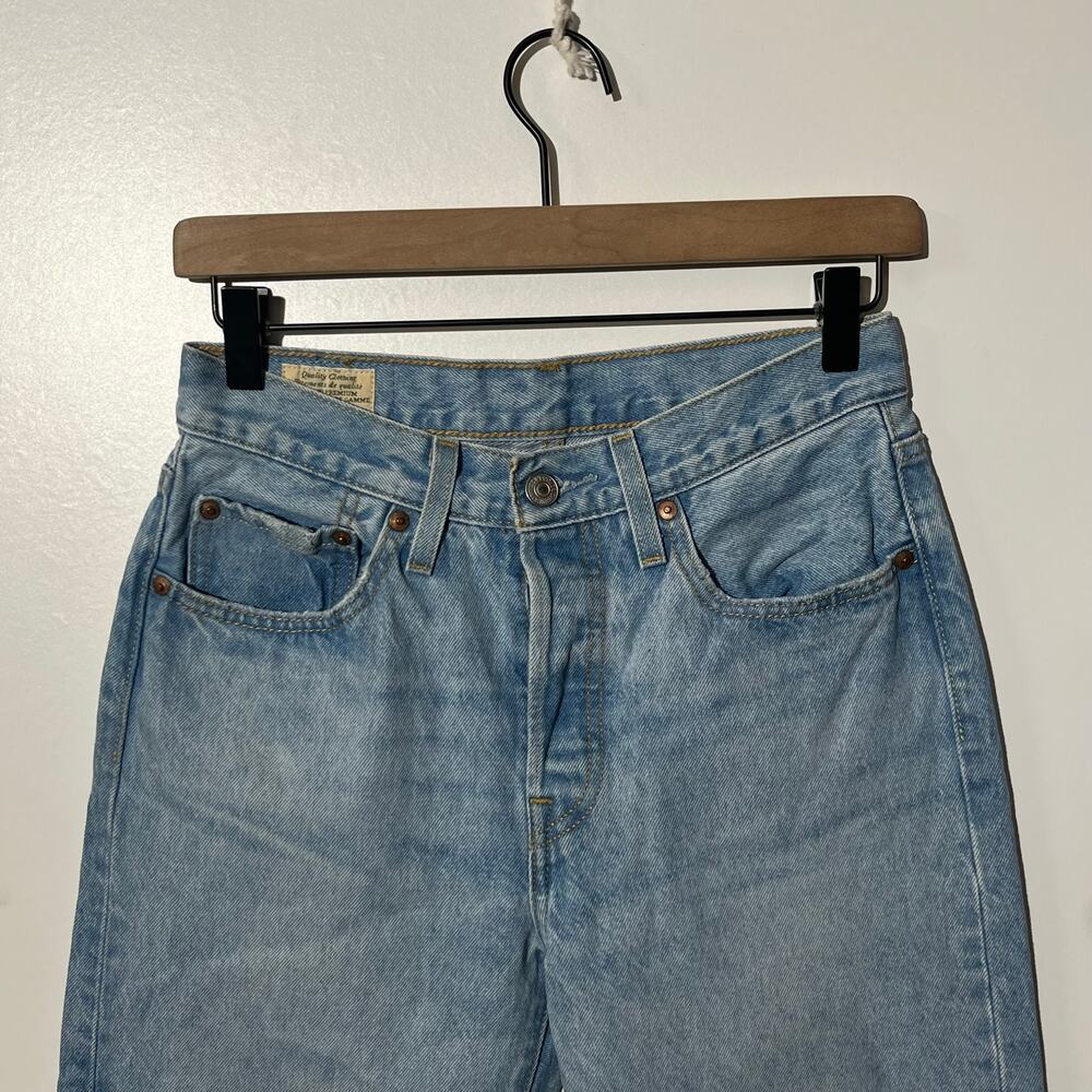 Levi's Light Blue Boyfriend Jeans - Picture 2 of 7